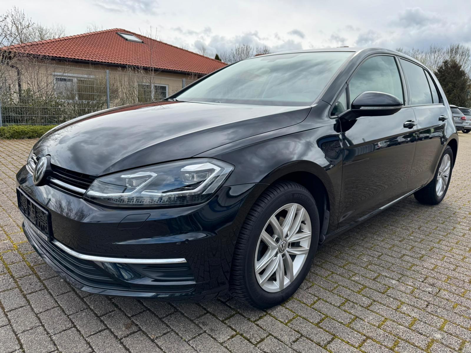 Volkswagen GOLF VII 1.0 TSI DSG LED DYNAUDIO APP CONNECT
