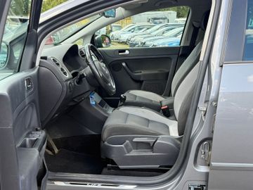 Volkswagen Golf - 11