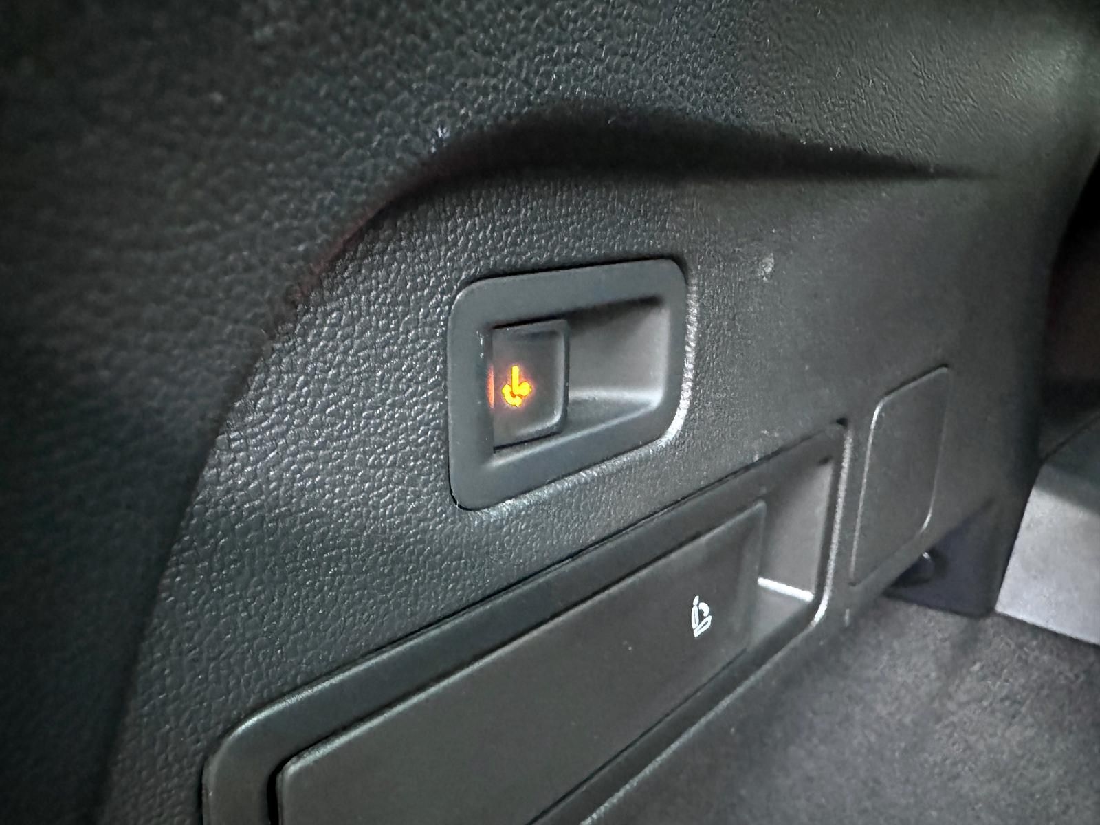 Fahrzeugabbildung Volkswagen 2.0 TSI R-LINE/4MOTION/7-SITZE/AHK/MATRIX/HUD/AC