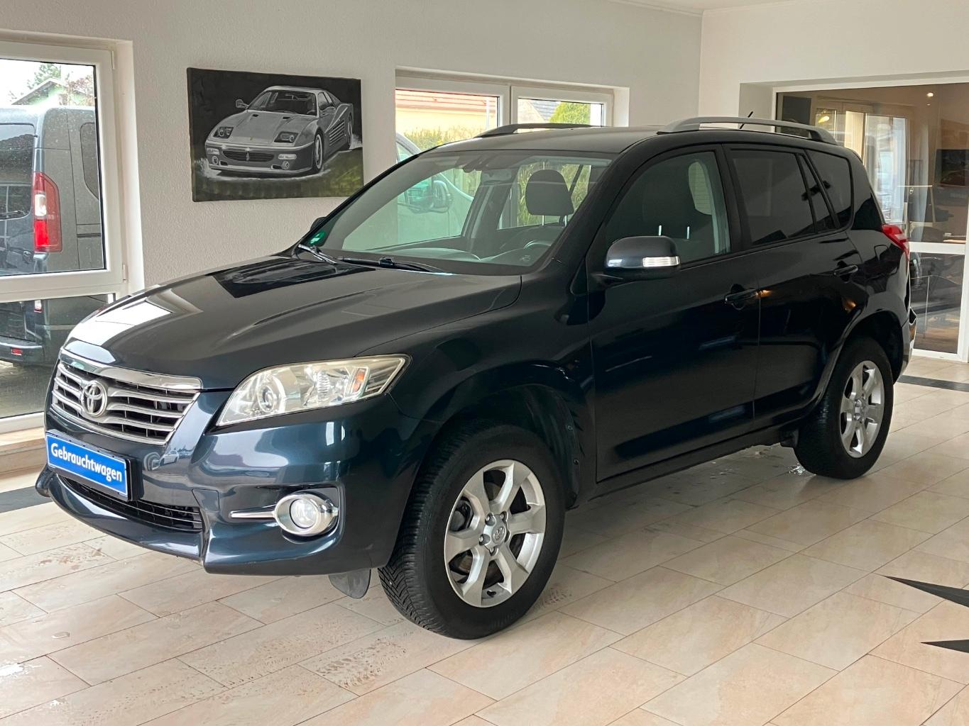 Toyota RAV 4 2.0 Life 4x4 Anhängerkupplung