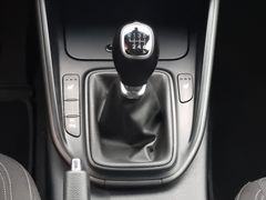 Fahrzeugabbildung Kia Carens 1.7 CRDi Dream Team Navi 7 Sitzer