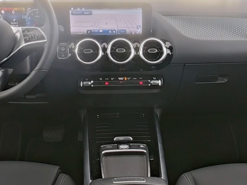 Fahrzeugabbildung Mercedes-Benz B 200 AHK+MULTIBEAM-LED+LENKRHZG+EL.HECKKL+KAMER