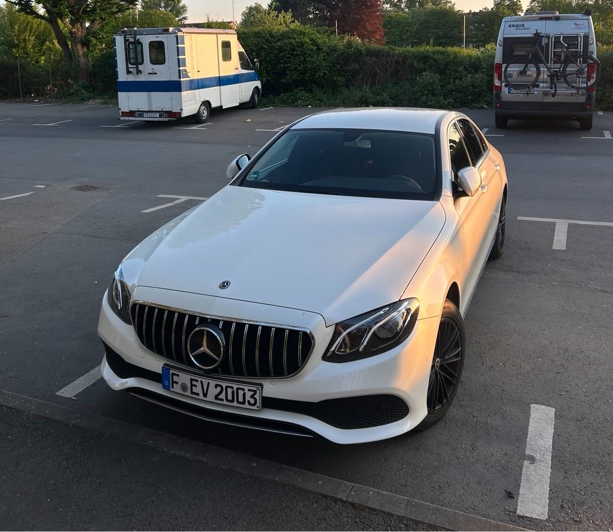 MERCEDES-BENZ Mercedes E200d 9G-Tronic