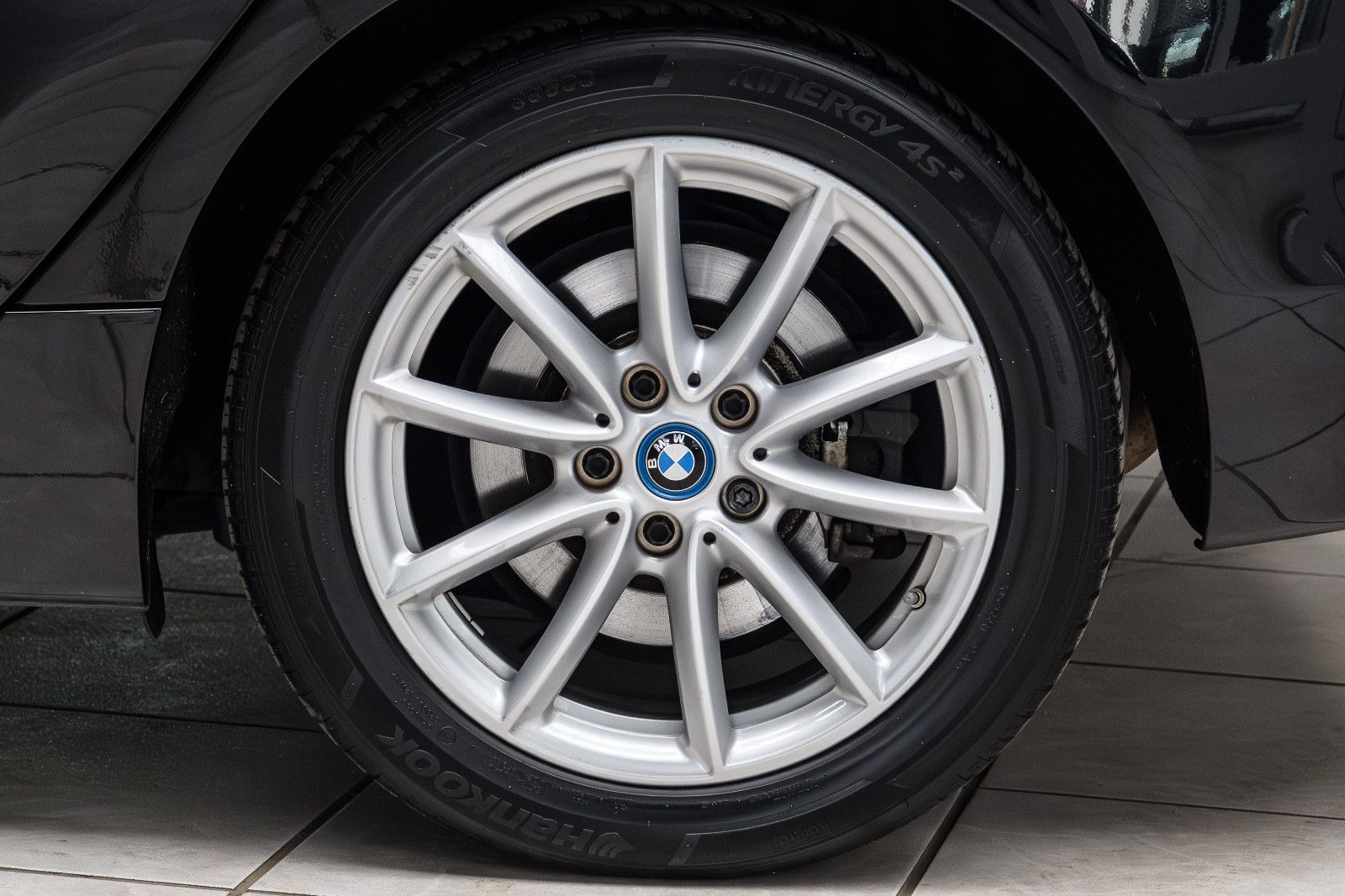 Fahrzeugabbildung BMW 2er Active Tourer 225 xe Advantage Kamera 165kw