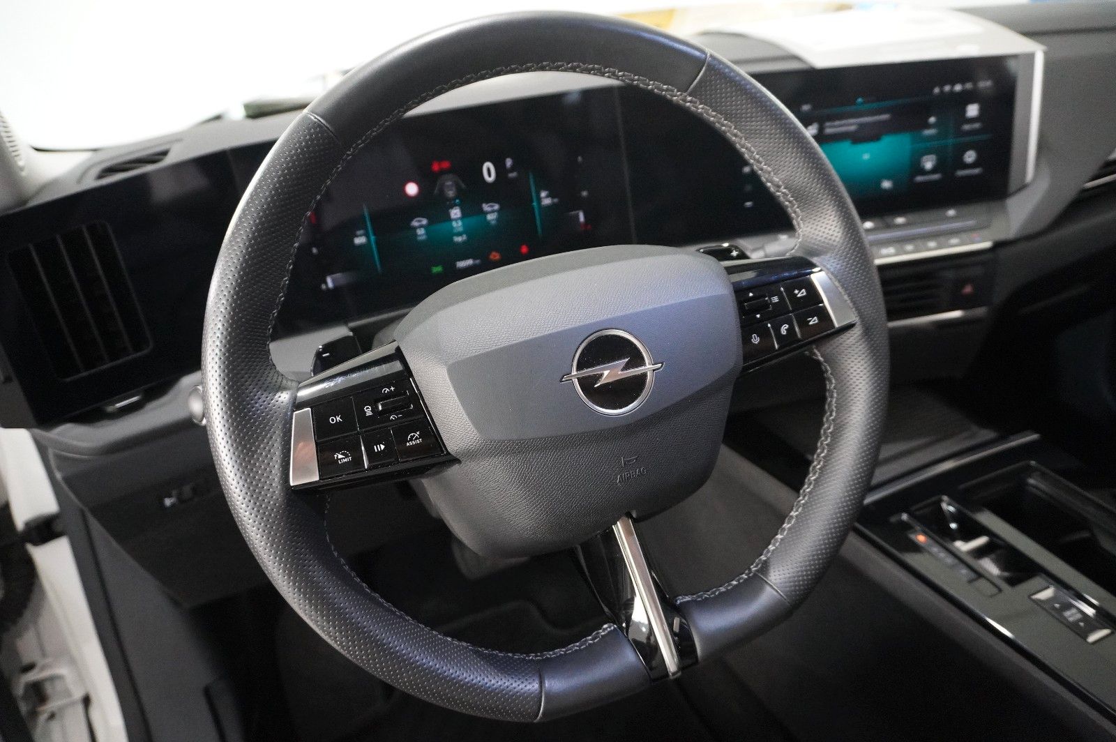 Fahrzeugabbildung Opel Astra L ST 1.5D ELEGANCE NAVI/LED/KAMERA/SPORT
