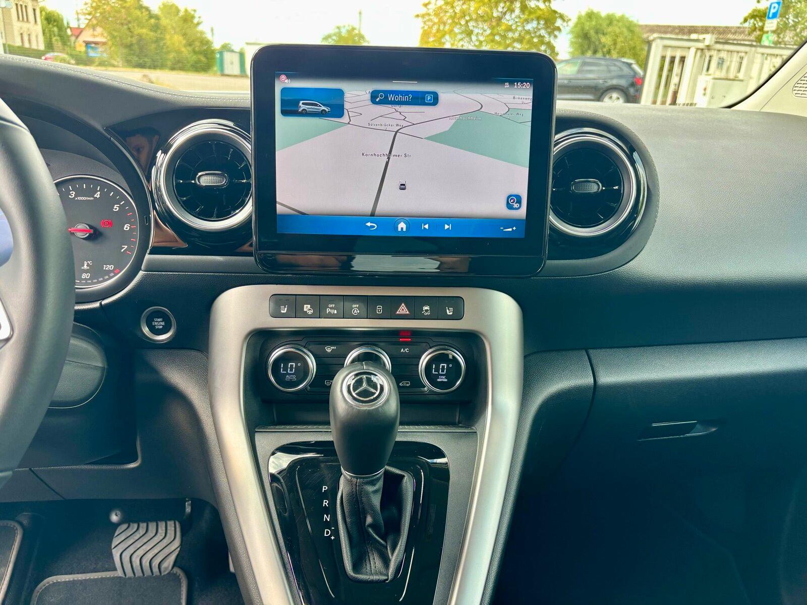 Mercedes-Benz T 180 Progressive Automatik Navi LED Kamera