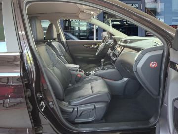 Nissan Qashqai Tekna 1.6 °LED°AHK°Pano°Kamera°SHZ°BF°