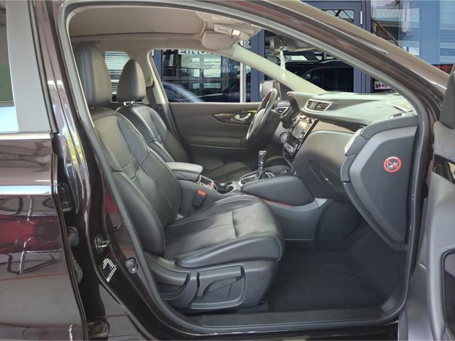 Nissan Qashqai Tekna 1.6 °LED°AHK°Pano°Kamera°SHZ°BF°
