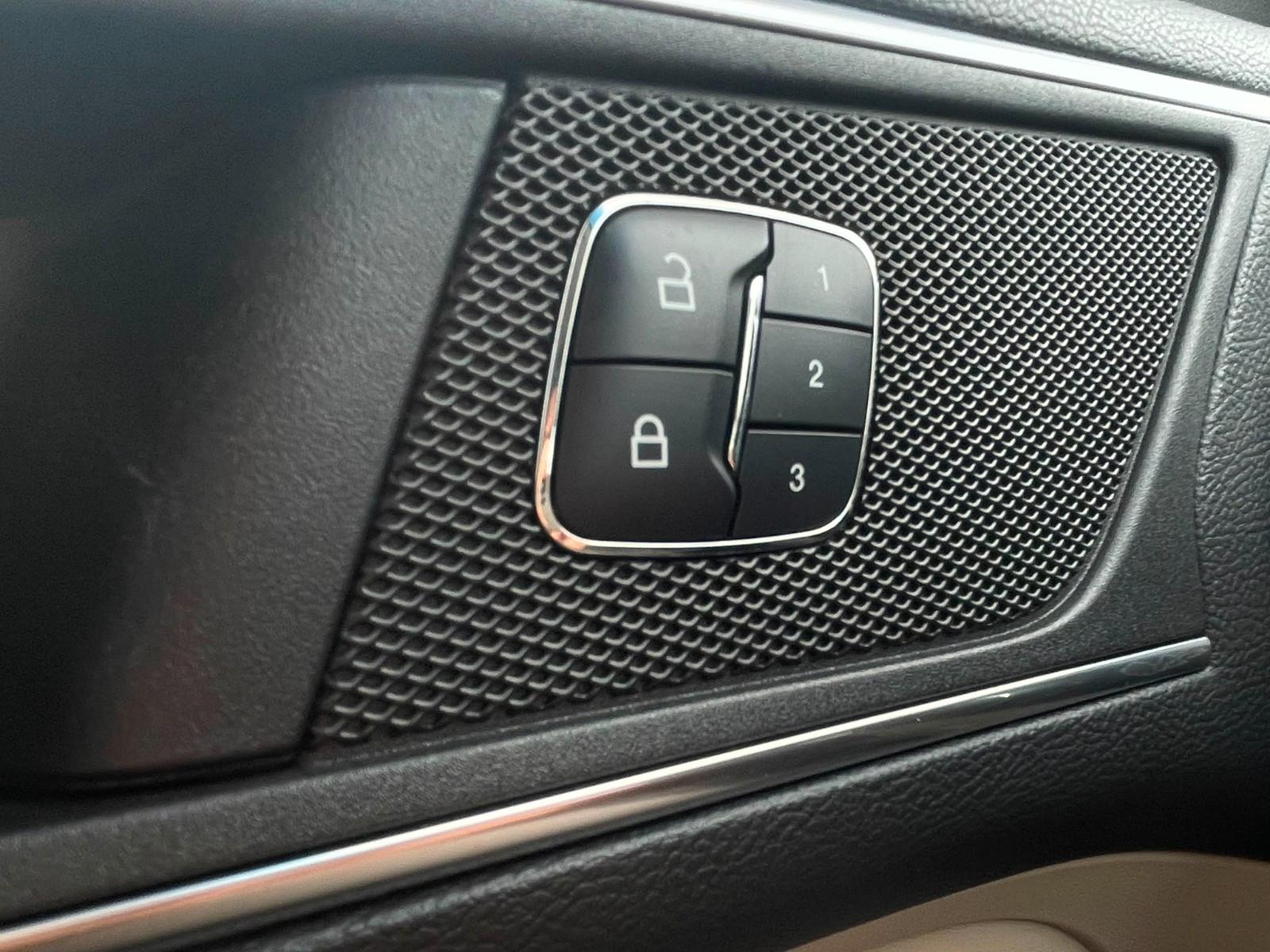 Ford Edge Titanium 4x4 AHK PANO STANDHZNG SITZKLIMA