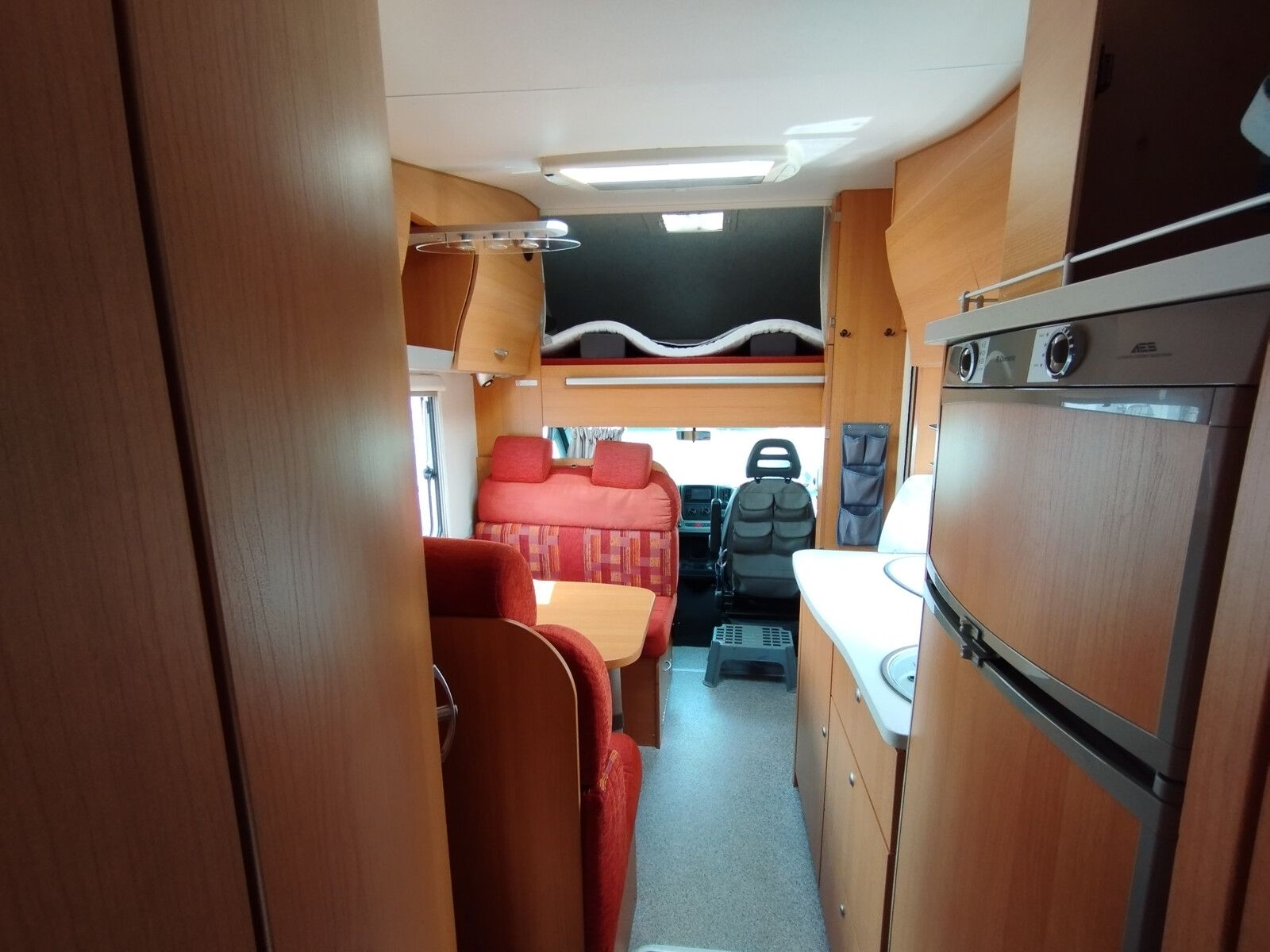 Fahrzeugabbildung Knaus Sun Traveller SunTR 550 D SAT, Markise, RK