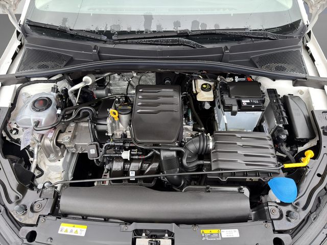 Fabia 1.0 MPI Active KLIMA PDC LED SCHEINWERFER