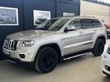Jeep Grand Cherokee 3.0 CRD Limited Pano Leder AHK - silberne Jeep Grand Cherokee