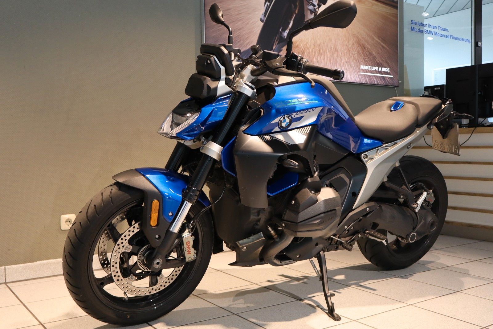 Fahrzeugabbildung BMW R 1300 R Style Exclusive