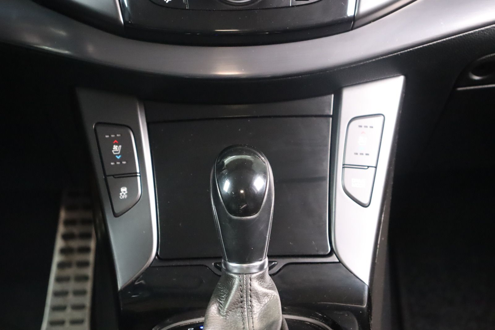 Fahrzeugabbildung Hyundai i40 FL 1.6 CRDi Space Plus * Sitzhzg./-lüftung