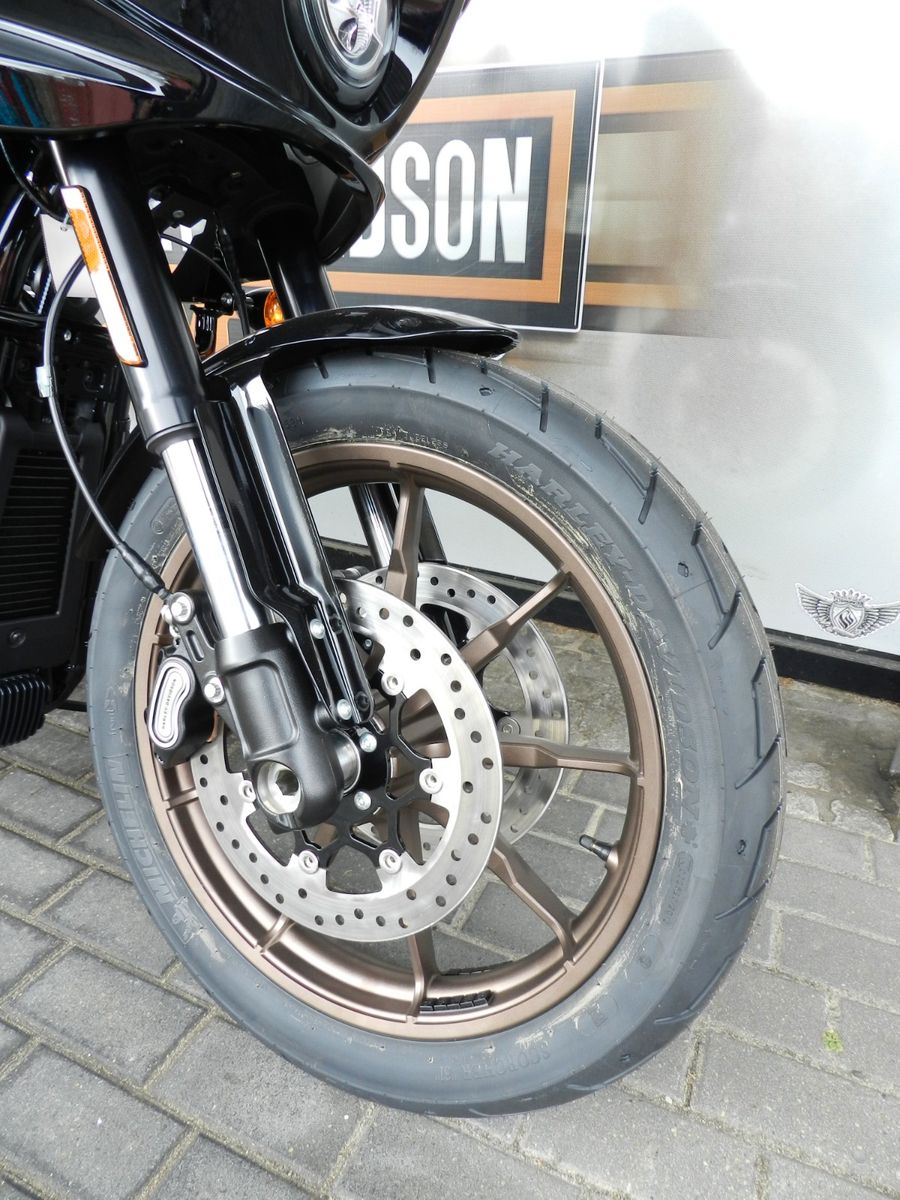Fahrzeugabbildung Harley-Davidson Softail Low Rider ST MJ 2023