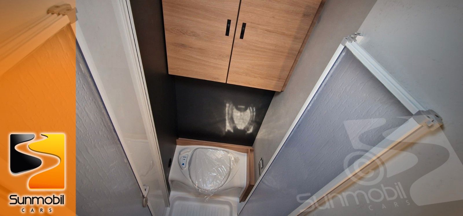 Fahrzeugabbildung Knaus Live Wave 650 MF Platinum Selection 180 PS Auto