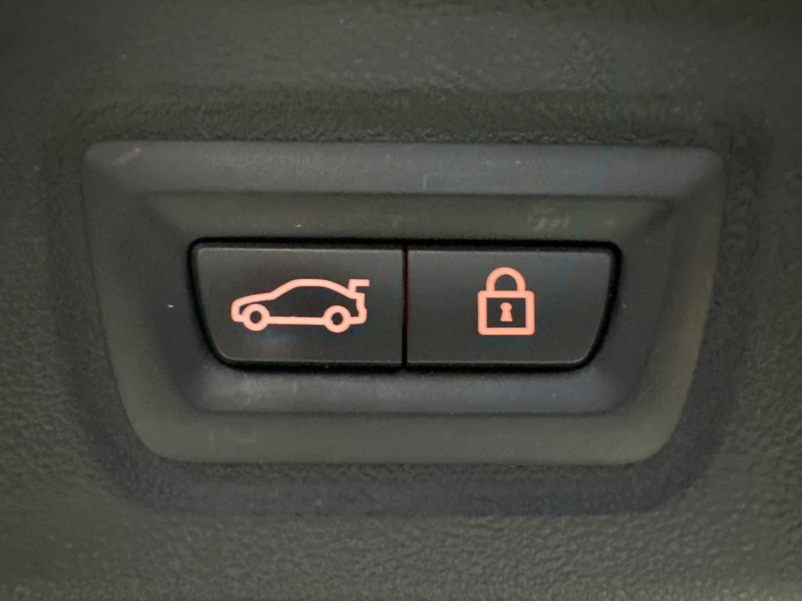 Fahrzeugabbildung BMW M440i Gran Coupé xDrive NAV+LED+HEAD-UP+AHK+19ZO