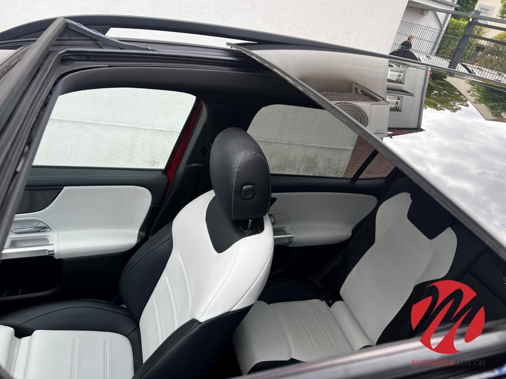 Mercedes-Benz GLB 220