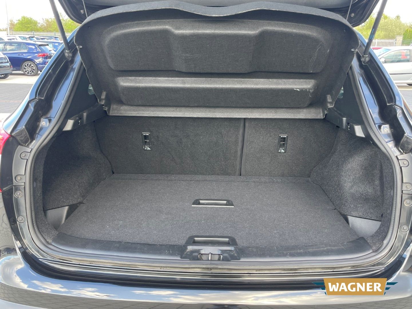 Fahrzeugabbildung Nissan Qashqai N-Connecta Automatik Tempomat