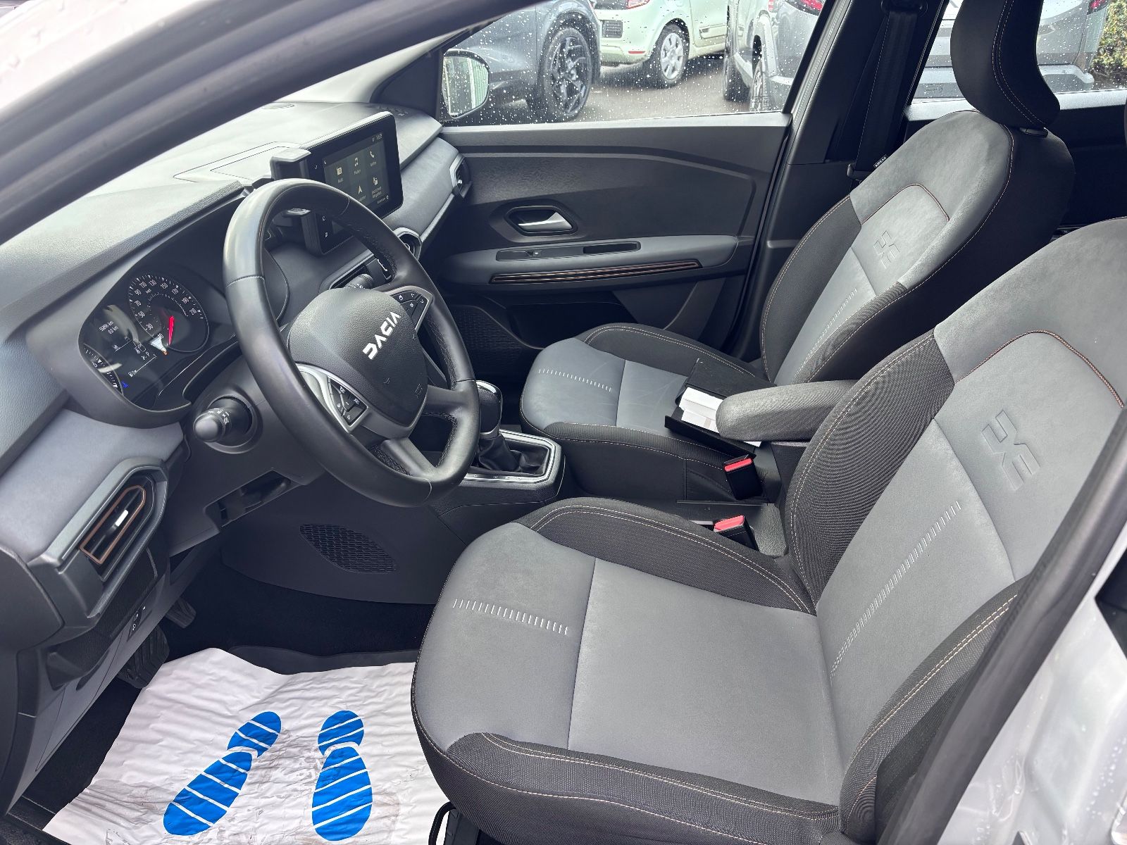 Fahrzeugabbildung Dacia Sandero III Stepway Extreme "AUTOMATIK"