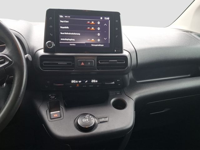 Fahrzeugabbildung Opel Combo Life E Ultimate XL Rollstuhlgerecht