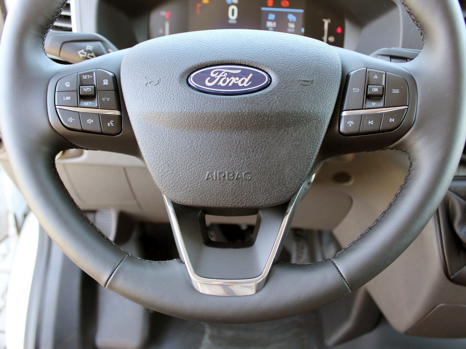 Fahrzeugabbildung Ford Transit Kasten 350 L4 Trend