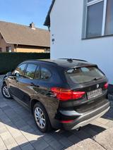 BMW X1 sdrive18i aut. Navi, LED, SHZ, PDC, TÜV 01/28 - BMW X1: 2.0