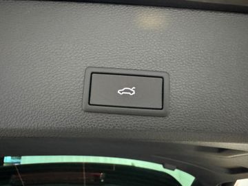 Fahrzeugbestand 30 Seat Ateca FR 2.0 DSG Black Ed. AHKPano360Grad