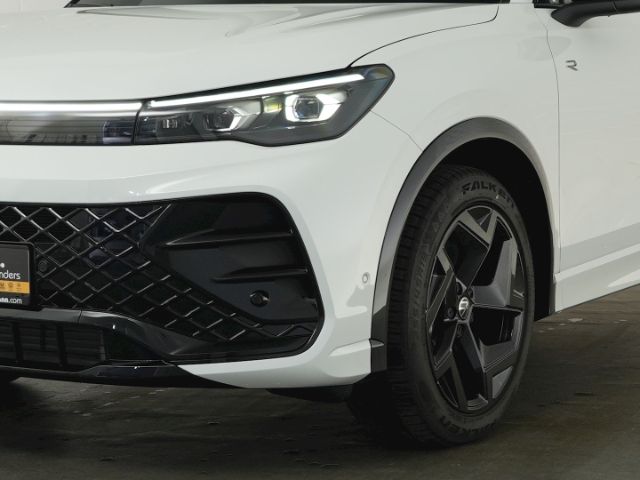Tiguan R-LINE TDI DSG+AHK+NAVI+SCHIEBEDACH+LED M