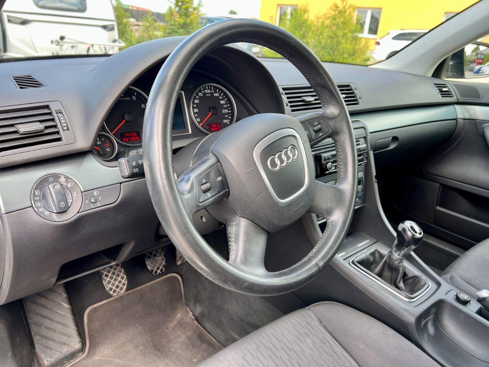AUDI A4 1.6 AAC SHZ RADIO NAVI USB