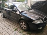 Skoda Oktavia MPI - Skoda Octavia aus 2007: Kombi