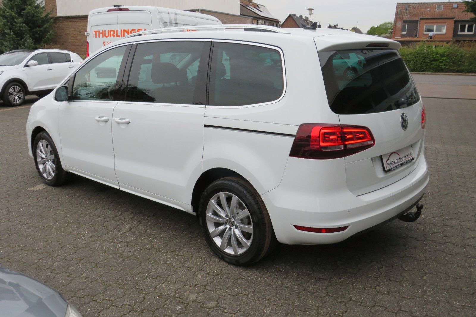 Fahrzeugabbildung Volkswagen Sharan Highline 7-SITZE AHK NAVI ACC 1.HAND