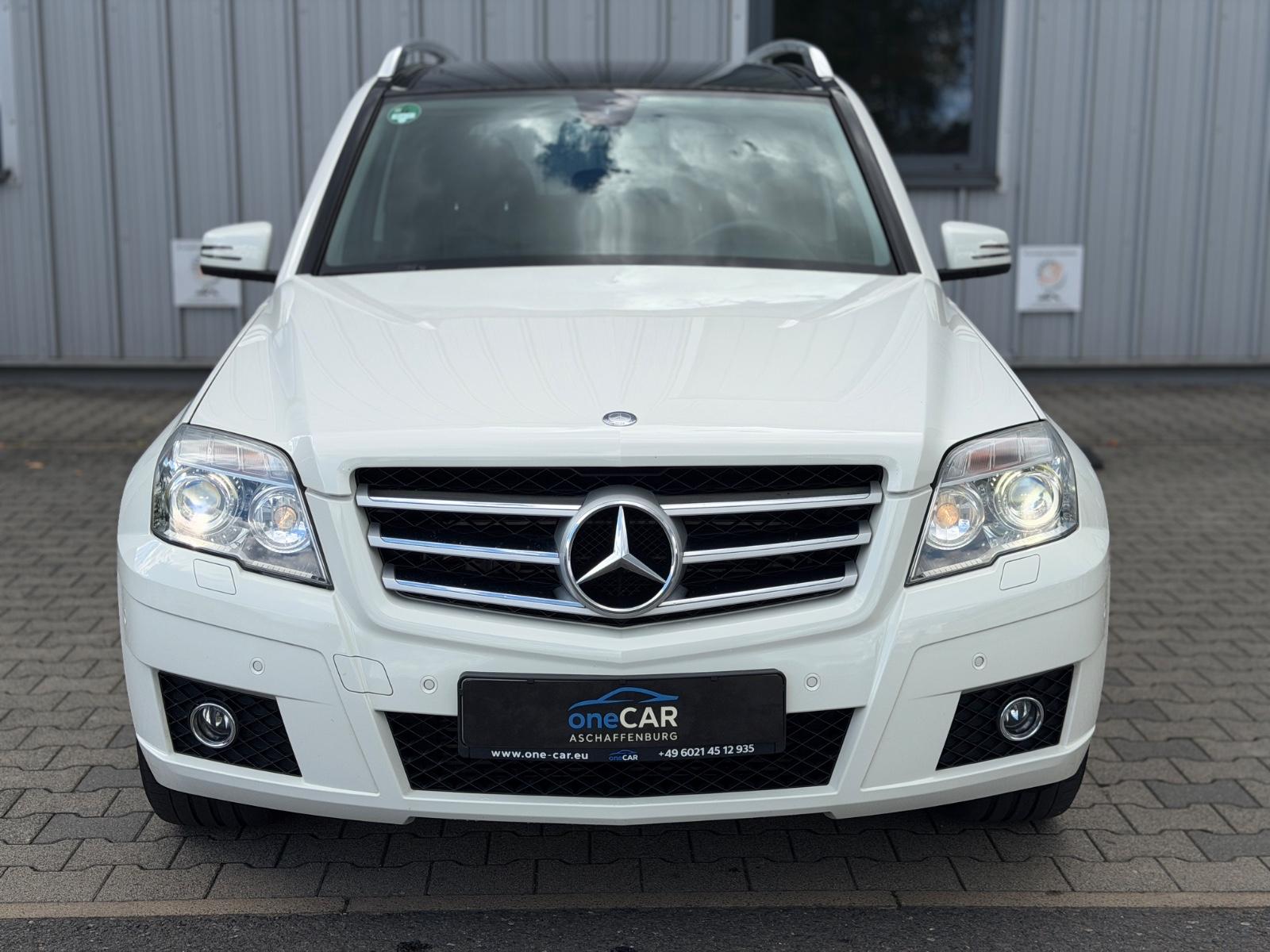 Mercedes-Benz GLK 350 CDI Sport V6 224 ch BVA 4Matic / Toit panoramique / Cuir / Bi-Xénon / Jantes 20"