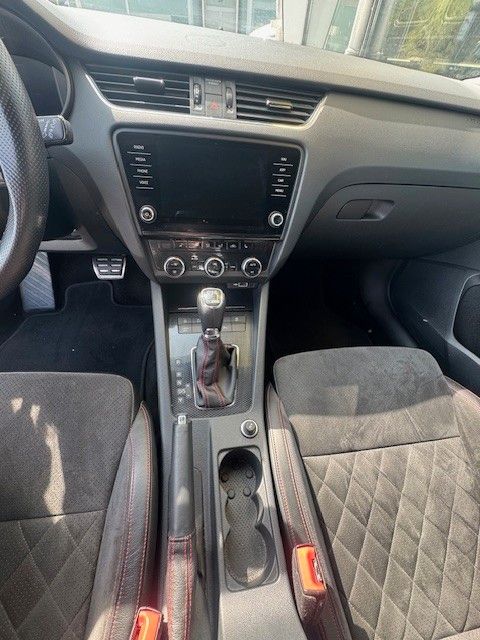 Skoda Octavia Combi RS 245 422 PS PKW foto 7