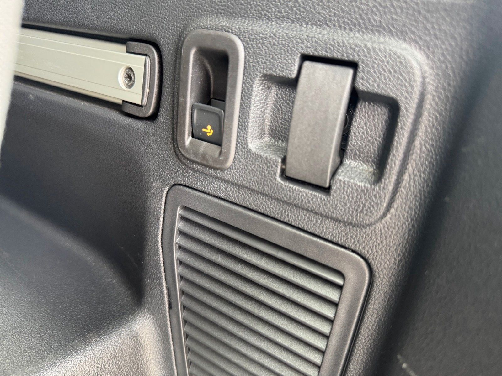Fahrzeugabbildung Volkswagen Touran Highline 2.0 TDI