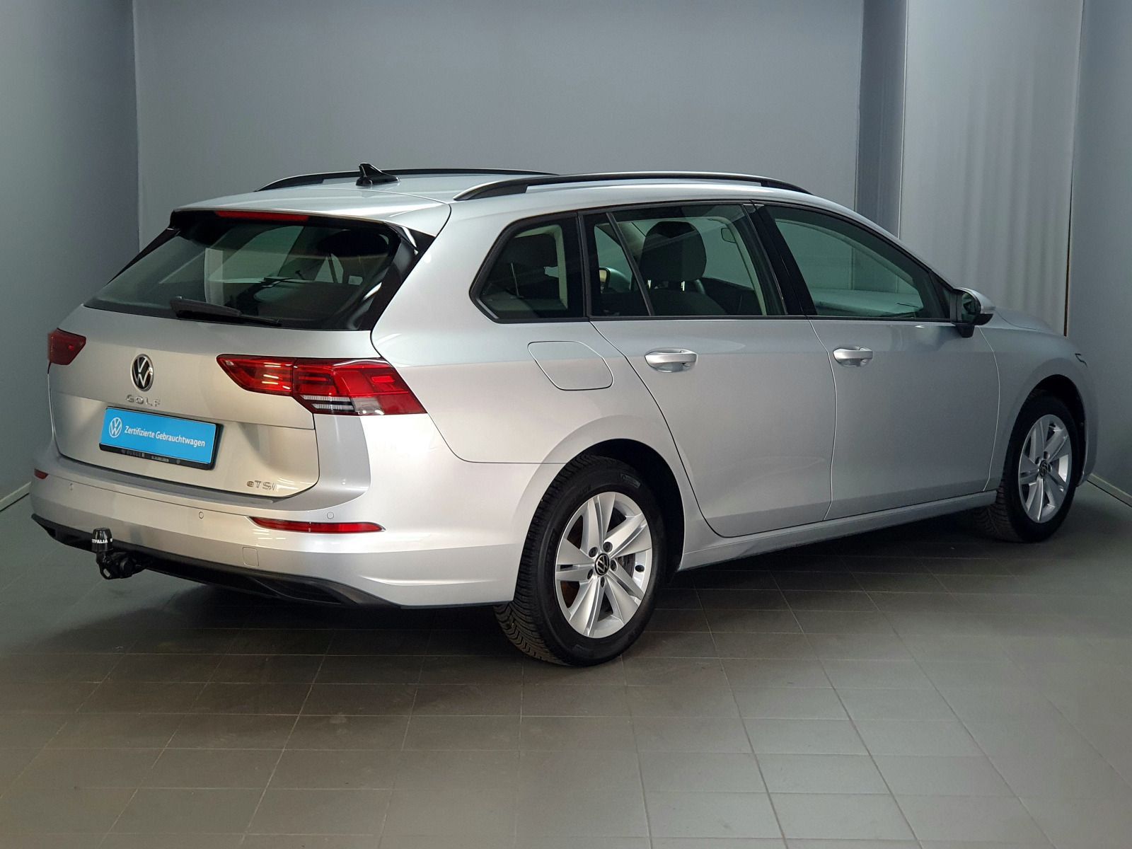 Volkswagen Golf VIII Variant 1.5eTSI DSG AHK ACC LED AppCon foto 4