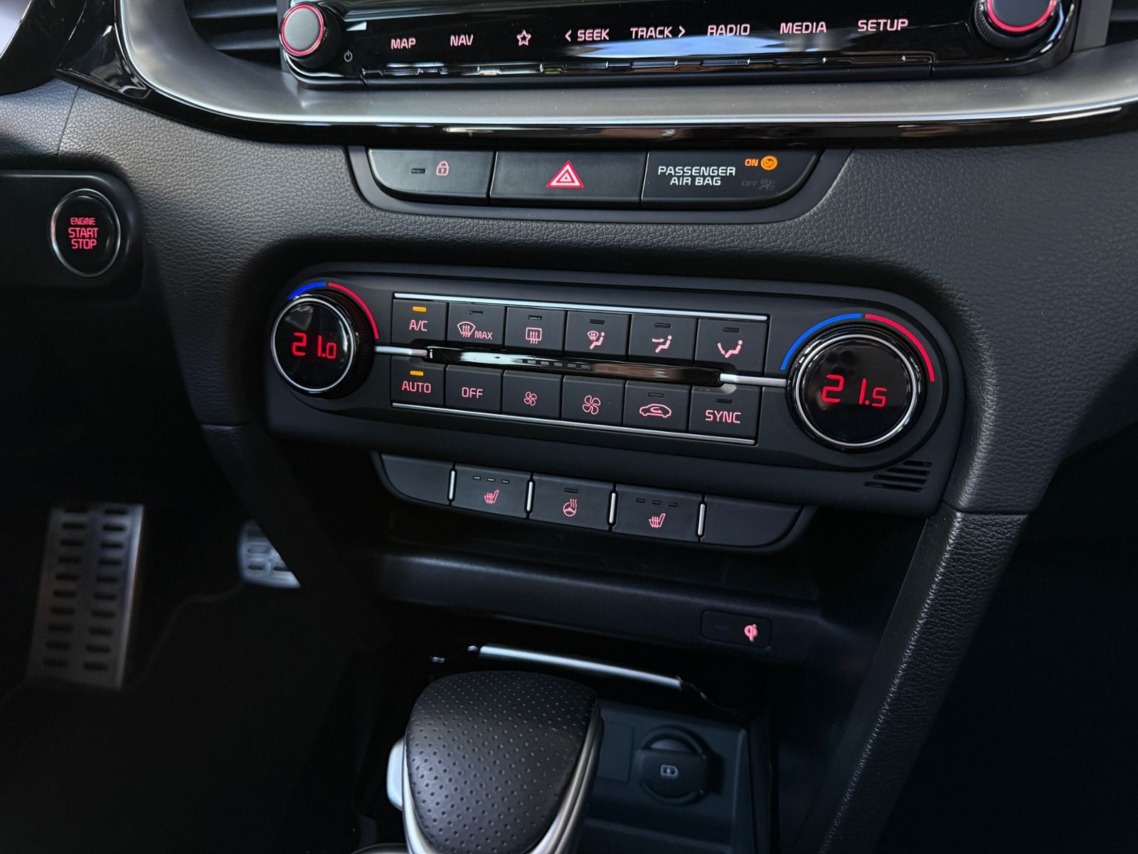 Fahrzeugabbildung Kia Ceed GT Line PANO JBL KAM LED