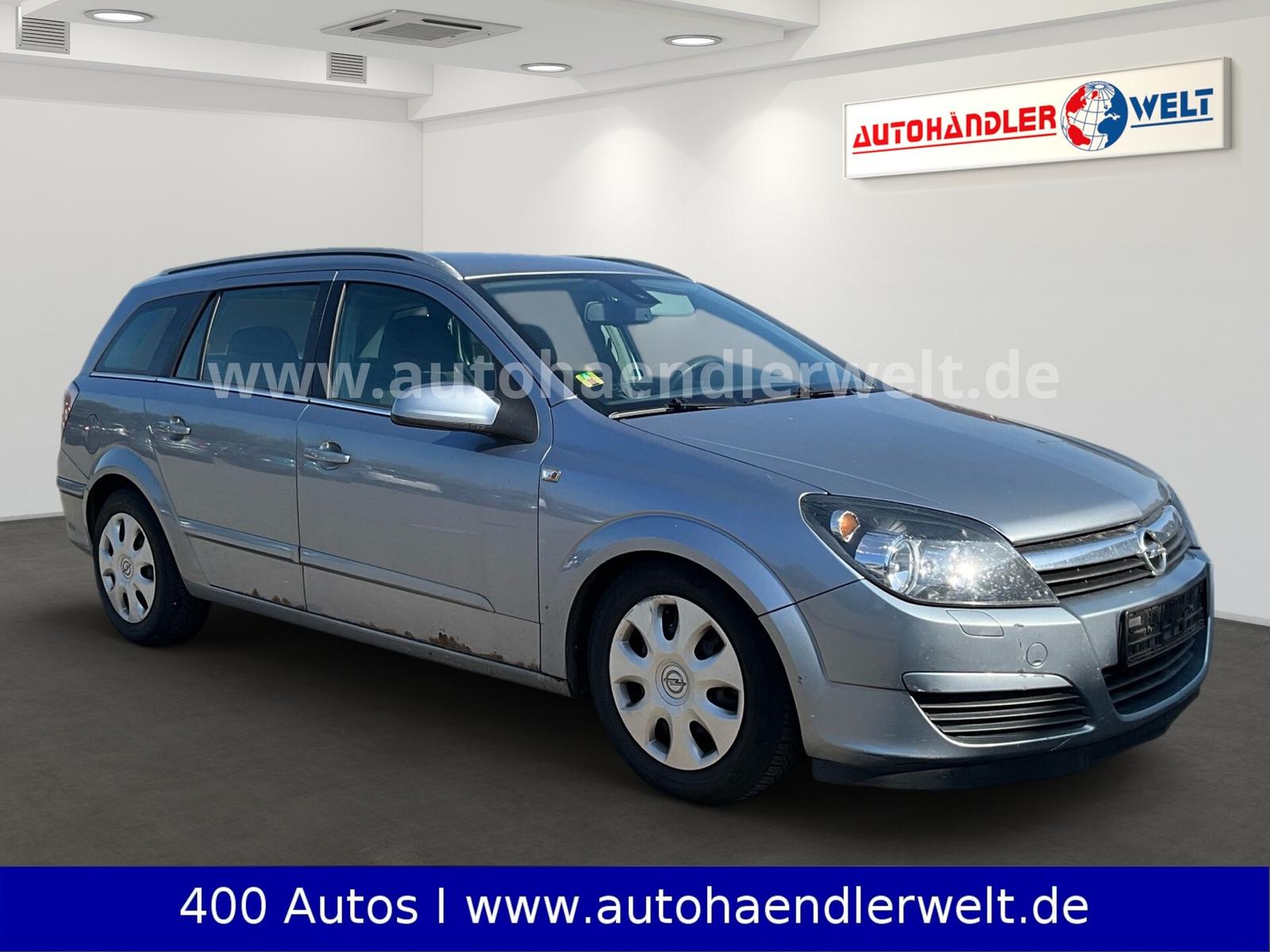 Opel Astra 2004 — interior
