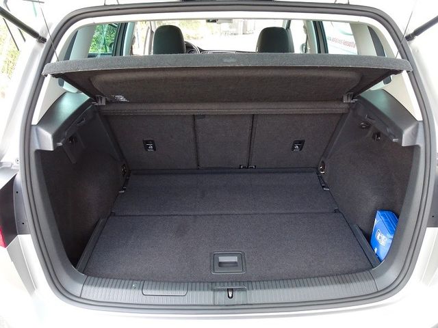 Golf Sportsvan 2.0 TDI DSG Highline / AHZV