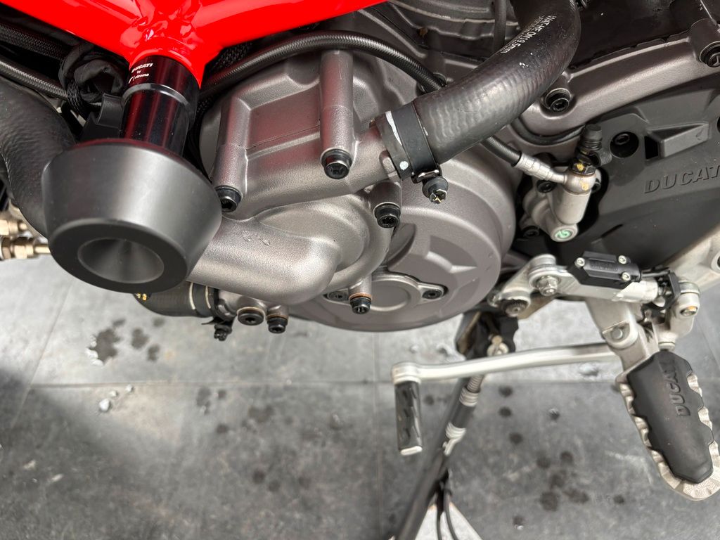 Fahrzeugabbildung Ducati HYPERMOTARD 950 SP E5 *1.HAND *TOP-ZUSTAND
