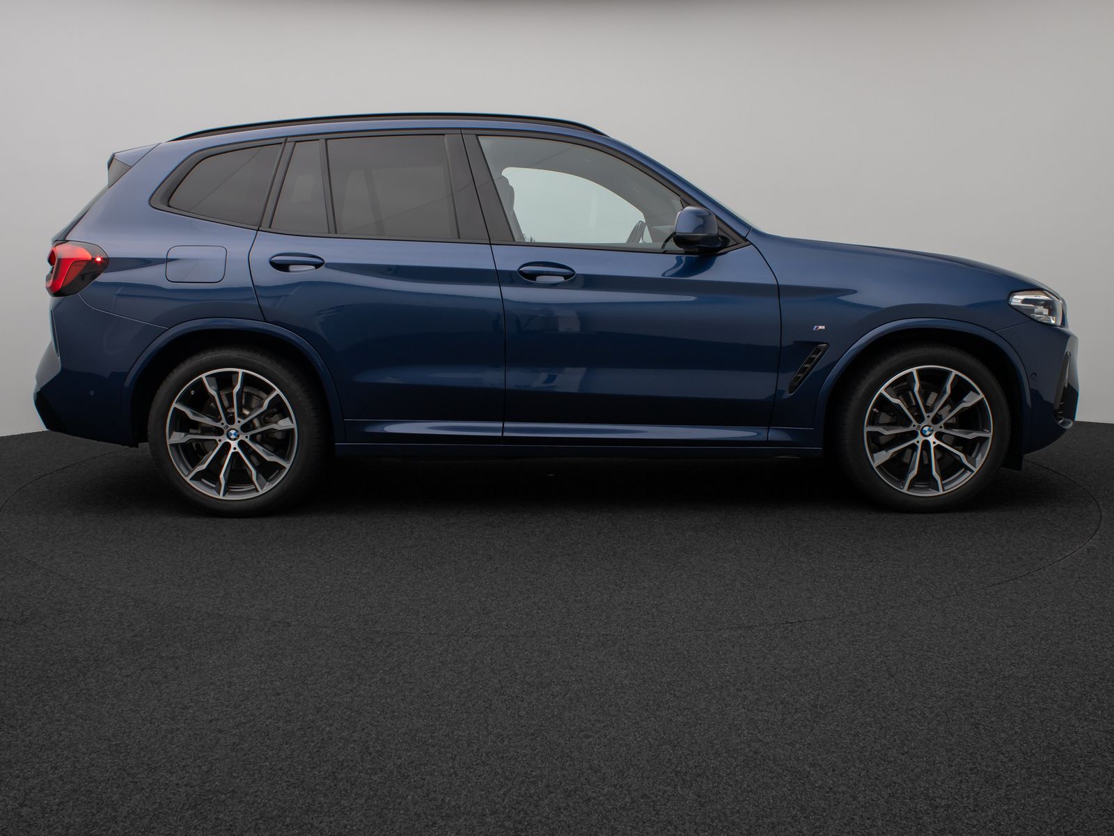 Fahrzeugabbildung BMW X3 xD20i M Sport Kamera Panorama DAB HiFi 20Zoll