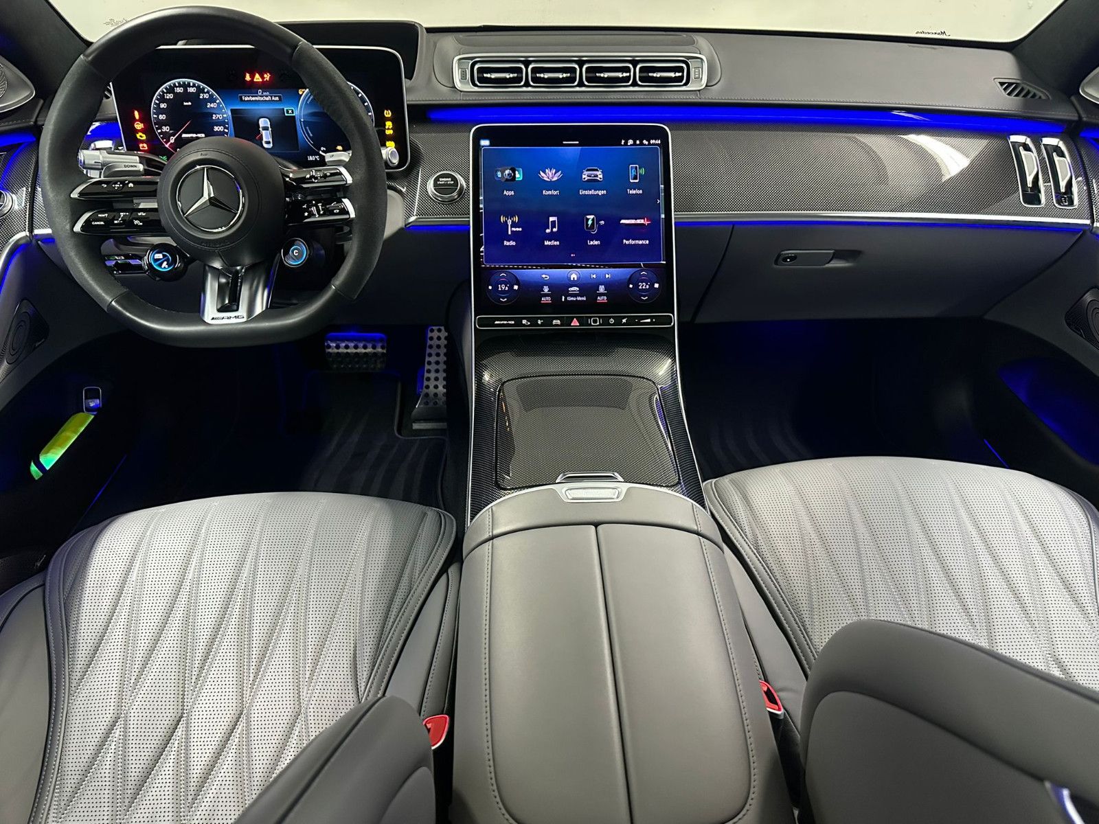 Fahrzeugabbildung Mercedes-Benz S 63 E Performance L *KERAMIK*TV*PANO*