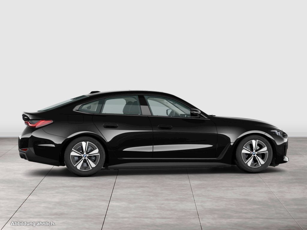BMW i4 - Bild 8