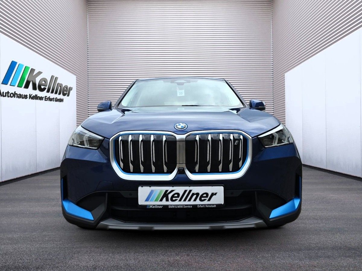 BMW iX1  xDr. 30+AHK+HUD+360°+ACC+HiFi+aLED imagem 2
