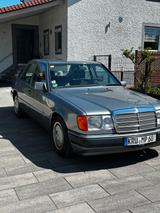 Mercedes-Benz Mercedes Benz W124 E200 - gebrauchte Mercedes-Benz E 200 aus dem Jahr 1992