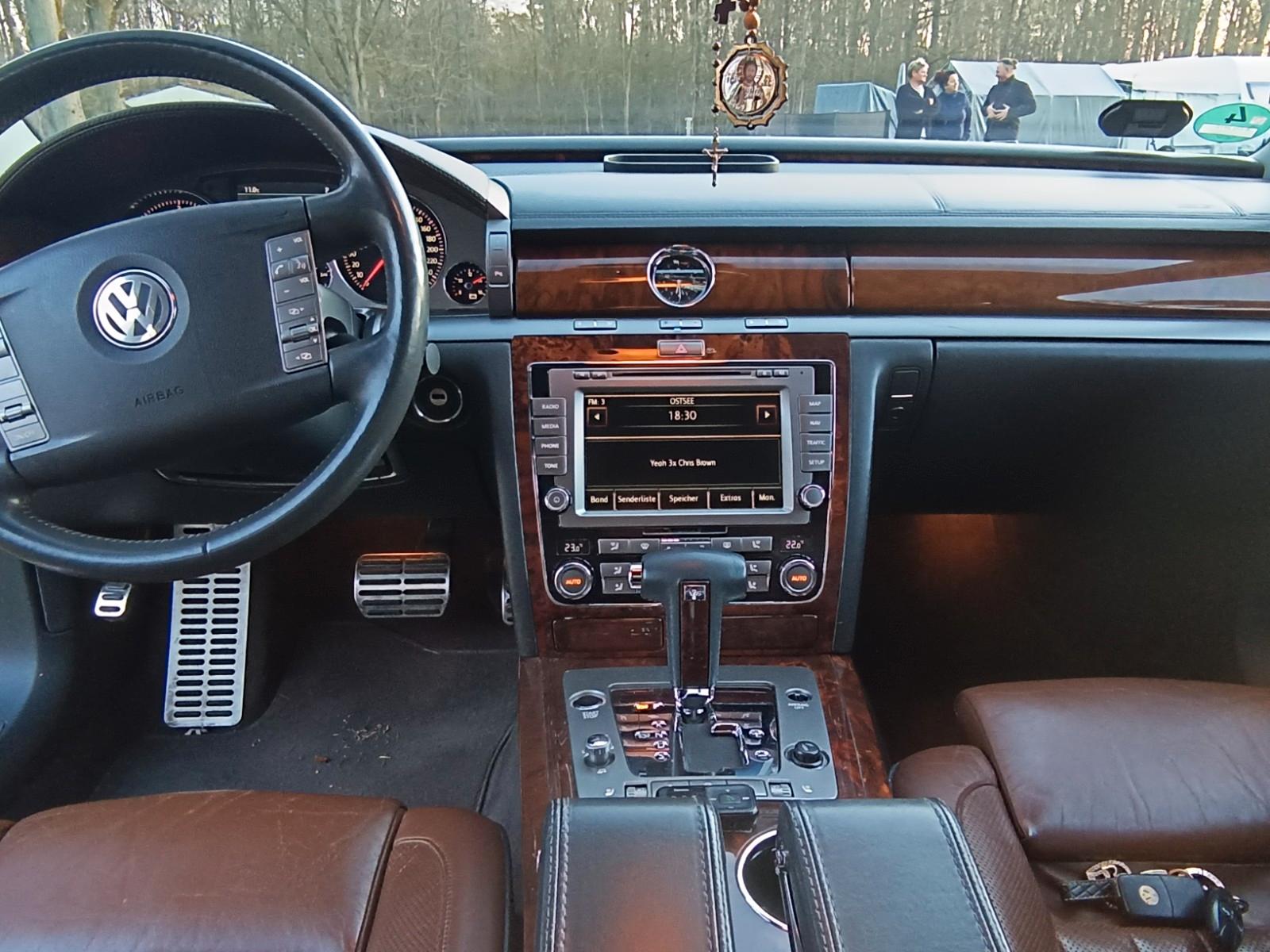 Volkswagen Phaeton 3.0 V6 TDI lang 4MOT. Tiptronic 4-Si...