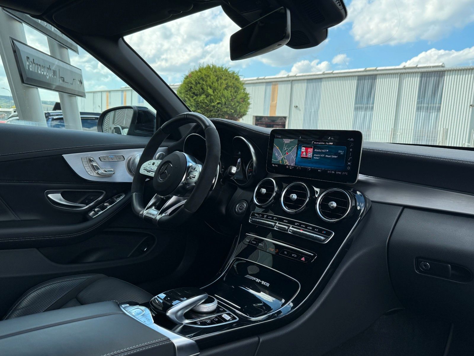 Fahrzeugabbildung Mercedes-Benz C 63 Cabrio Drivers+Burm+S-Klima+Memory+MBeam