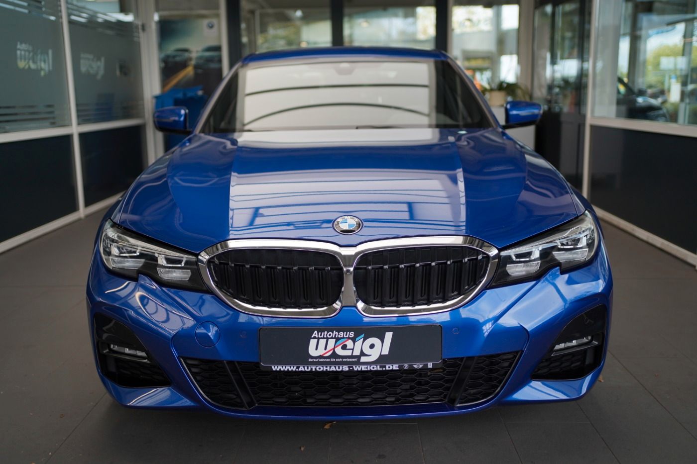 Fahrzeugabbildung BMW 320d xDrive M-Sport +LiCoPro+Parking Assistant+