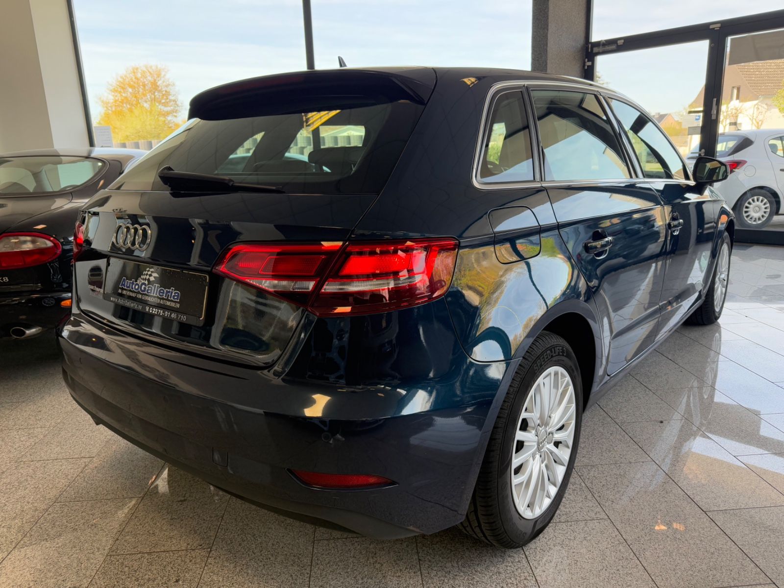 Audi A3 Sportback Automatik Navi Klima SHZ Alcantara foto 10