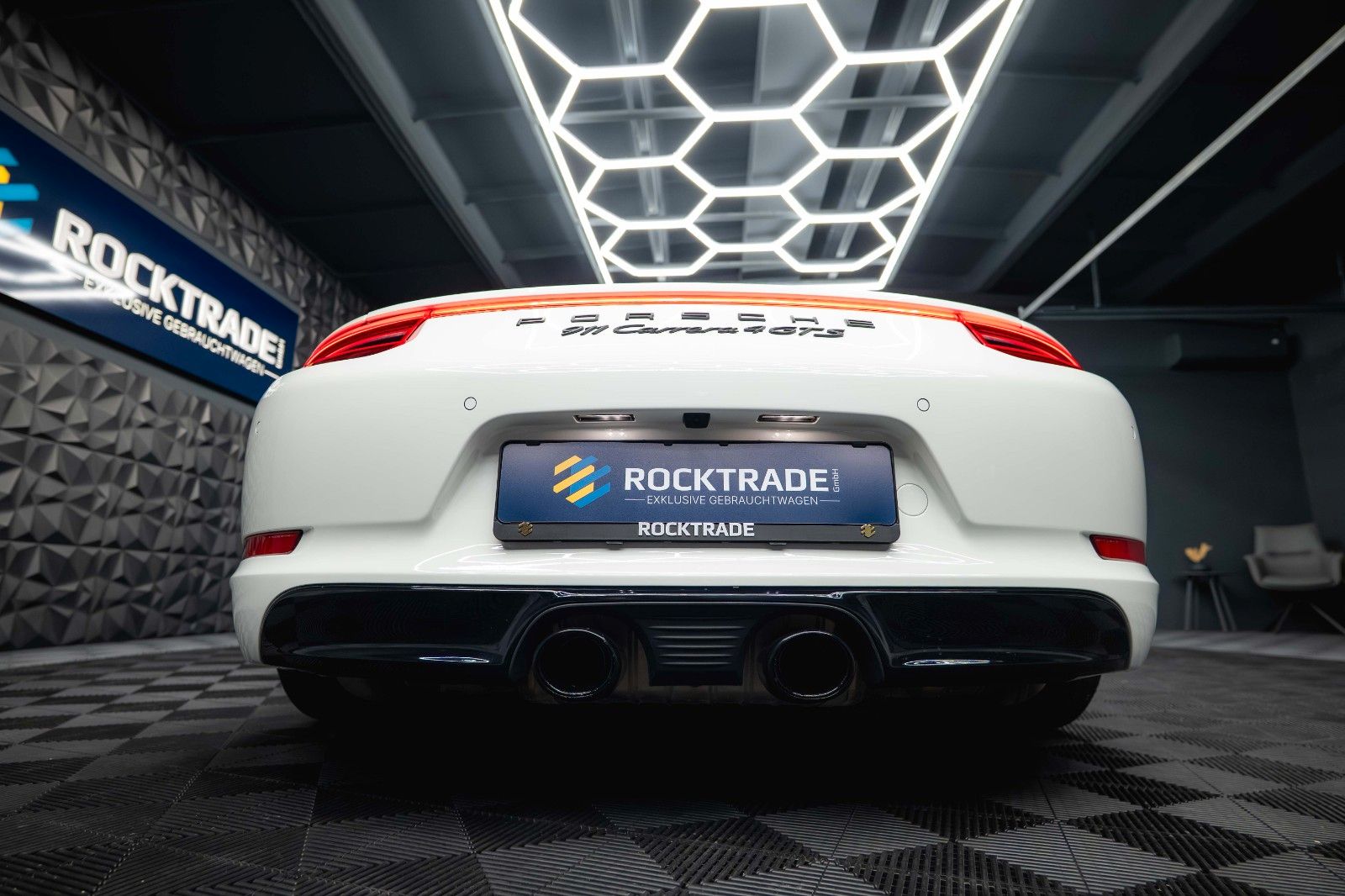 Fahrzeugabbildung Porsche 911 991.2 Carrera 4 GTS Cabrio *ACC*LED*111Check